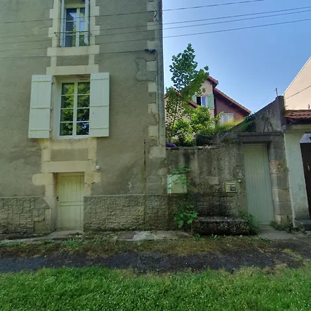 T2 Duplex Avec Terrasse Au Bord Du Clain Appartamento *