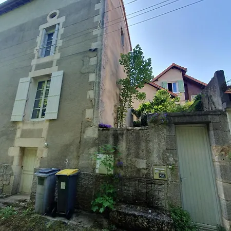 T2 Duplex Avec Terrasse Au Bord Du Clain Apartment