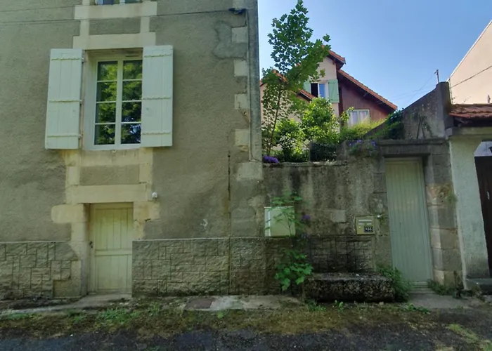 T2 Duplex Avec Terrasse Au Bord Du Clain Apartment *