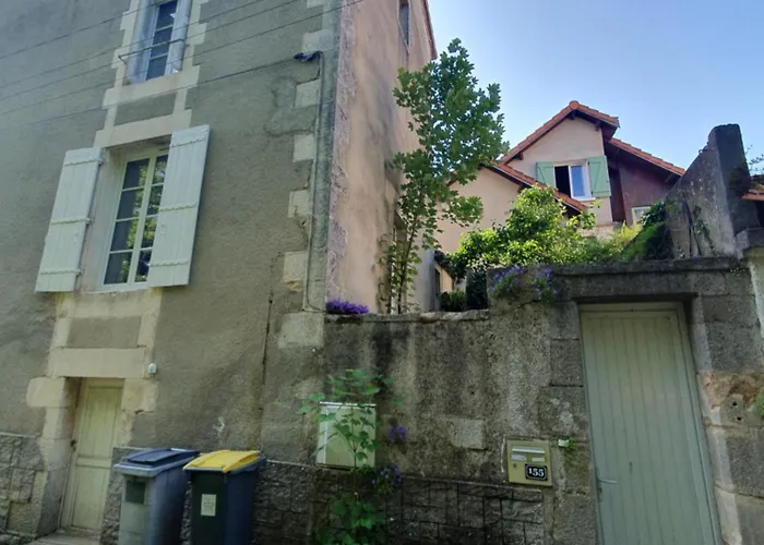 T2 Duplex Avec Terrasse Au Bord Du Clain Apartment