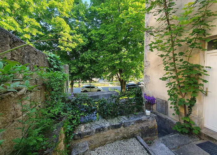 T2 Duplex Avec Terrasse Au Bord Du Clain Apartmán Poitiers