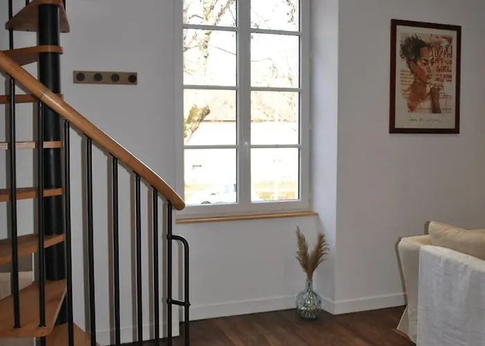 T2 Duplex Avec Terrasse Au Bord Du Clain Apartmán *